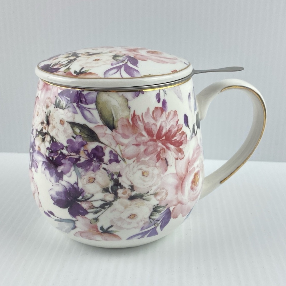 Mimi Floral Covered Tea Cup with Strainer 16 oz Tea Mug